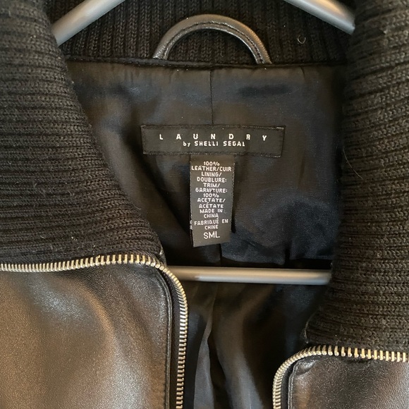 Leather jacket - Picture 2 of 3